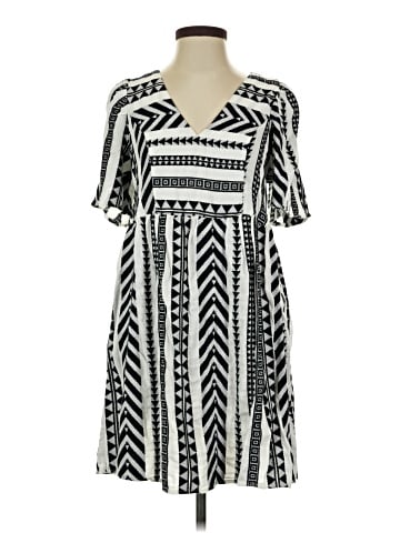 Old Navy Casual Dress (view 1)