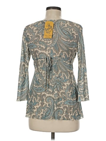 Xhilaration 3/4 Sleeve Top (view 2)