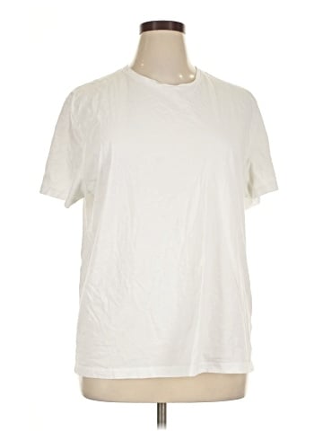 Bloomingdale's Short Sleeve T-Shirt (view 1)