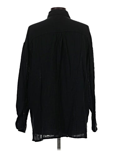 Old Navy Long Sleeve Button-Down Shirt (view 2)