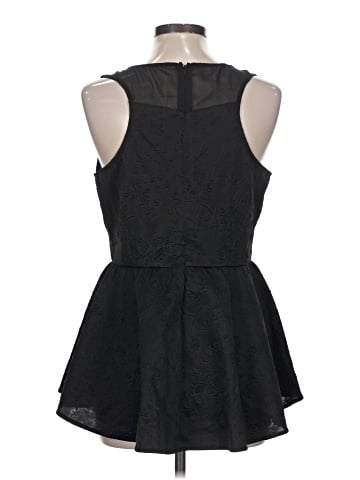 Romeo & Juliet Couture Sleeveless Blouse (view 2)