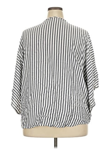 Entro 3/4 Sleeve Blouse (view 2)