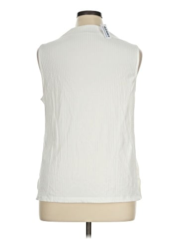 Old Navy Sleeveless Blouse (view 2)