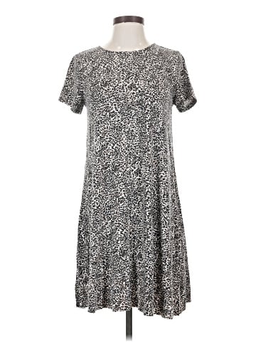 Old Navy Casual Dress (view 1)