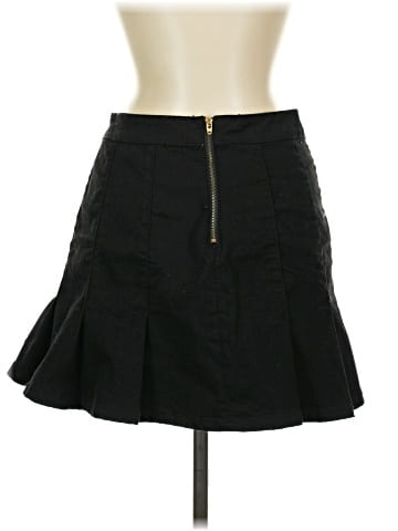 No Boundaries Casual Skirt (view 2)