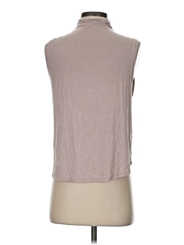 Babaton Sleeveless T-Shirt (view 2)