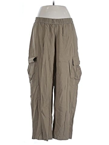 Universal Thread Cargo Pants (view 1)