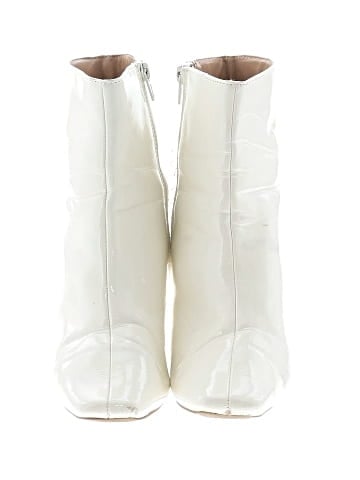 Journee Collection Ankle Boots (view 2)