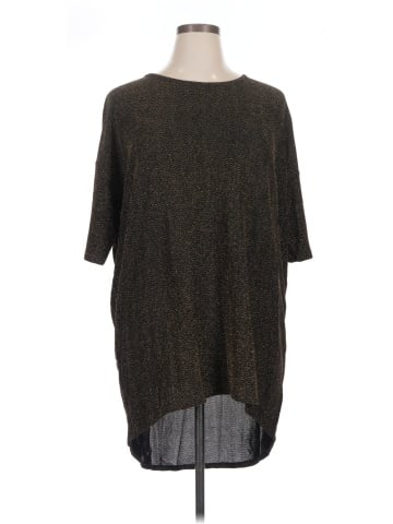 Lularoe 3/4 Sleeve T-Shirt (view 1)