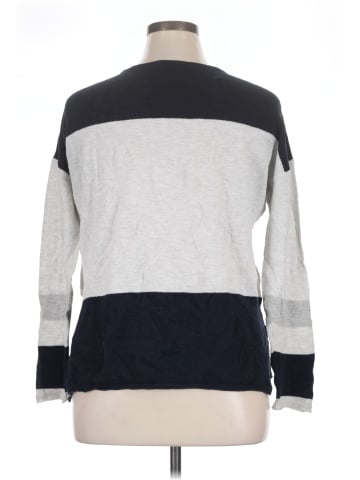 Vince. Pullover Sweater (view 2)