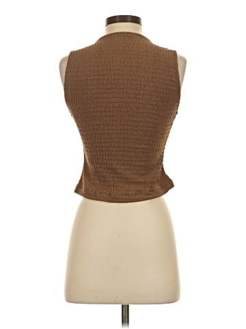 Zara Sleeveless Button-Down Shirt (view 2)