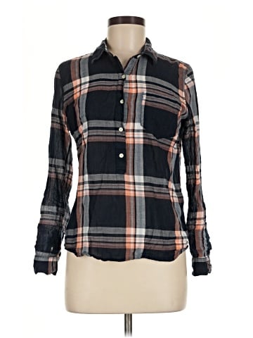 Old Navy Long Sleeve Button-Down Shirt (view 1)