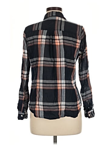 Old Navy Long Sleeve Button-Down Shirt (view 2)