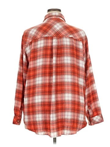Lane Bryant Long Sleeve Button-Down Shirt (view 2)