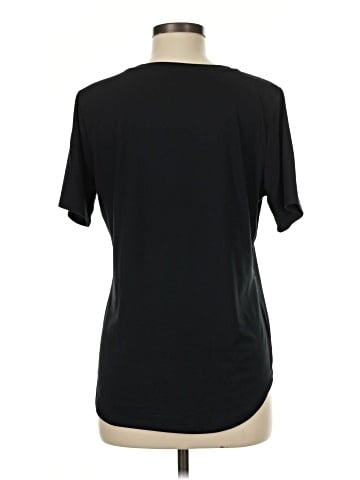 Elizabeth & Clarke Short Sleeve T-Shirt (view 2)