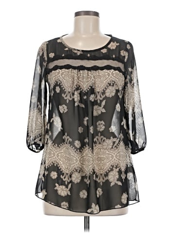 Romeo & Juliet Couture 3/4 Sleeve Blouse (view 1)