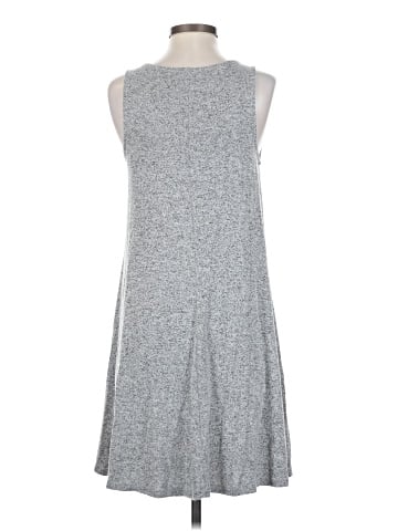 Old Navy Casual Dress (view 2)