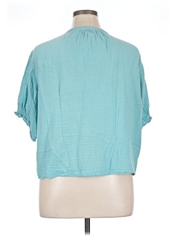 Velvet by Graham & Spencer Short Sleeve Blouse (view 2)