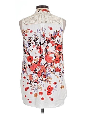 Market and Spruce Sleeveless Blouse (view 2)