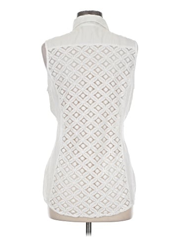 CAbi Sleeveless Button-Down Shirt (view 2)