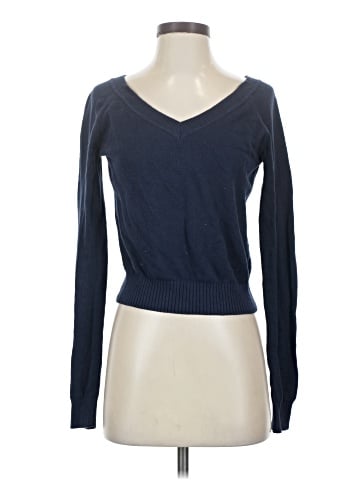 Brandy Melville Pullover Sweater (view 1)