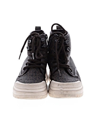 MICHAEL Michael Kors Ankle Boots (view 2)