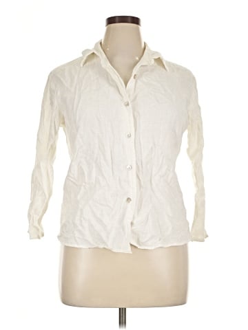 Jillian Jones 3/4 Sleeve Button-Down Shirt (view 1)