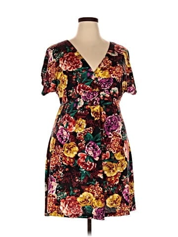 Pure Energy Casual Dress (view 1)