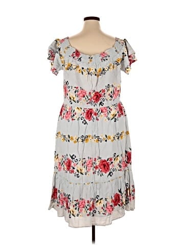 Old Navy Casual Dress (view 2)
