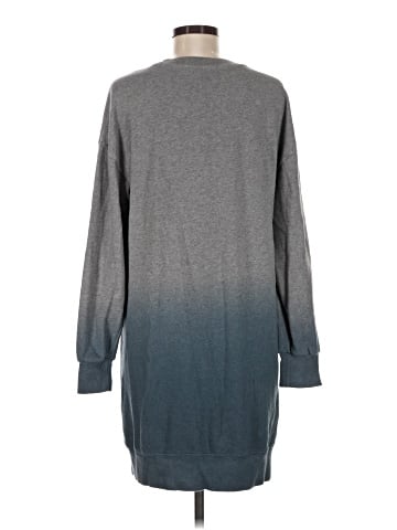 Old Navy Pullover Sweater (view 2)