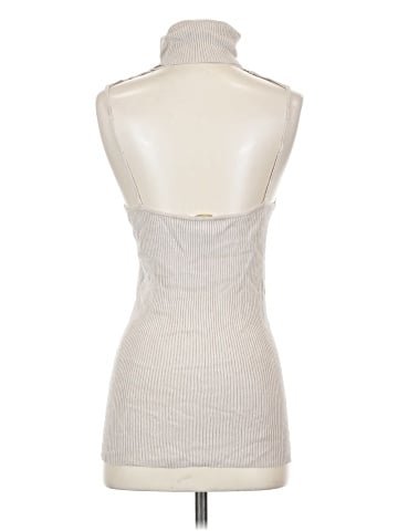 Cache Sleeveless Top (view 2)