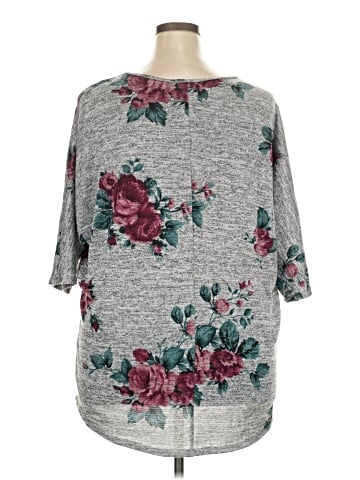 Bobbie Brooks Pullover Sweater (view 2)