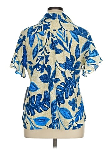 Sara Michelle Short Sleeve Blouse (view 2)