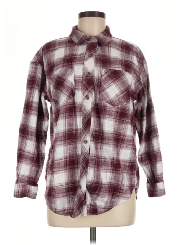 Maurices Long Sleeve Button-Down Shirt (view 1)