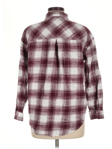 Maurices Long Sleeve Button-Down Shirt (view 2)
