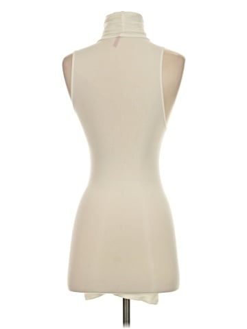 SPANX Sleeveless T-Shirt (view 2)