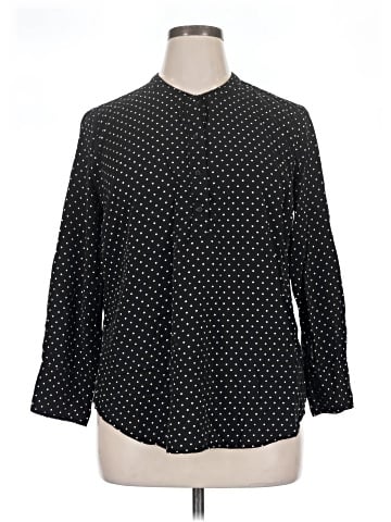 Old Navy Long Sleeve Button-Down Shirt (view 1)