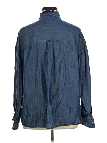 Time and Tru Long Sleeve Button-Down Shirt (view 2)