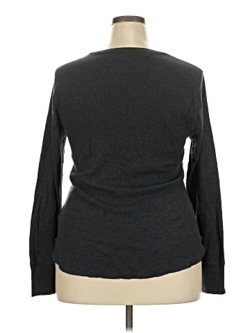 Old Navy Pullover Sweater (view 2)