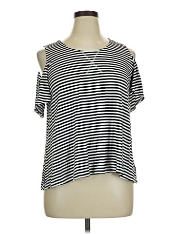 Umgee Short Sleeve Top (view 1)