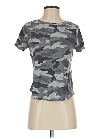 Old Navy Active T-Shirt (view 1)
