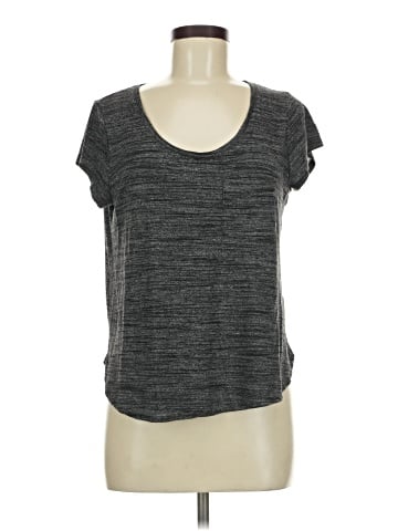 H&M Short Sleeve T-Shirt (view 1)