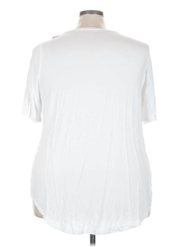 Lane Bryant Short Sleeve T-Shirt (view 2)