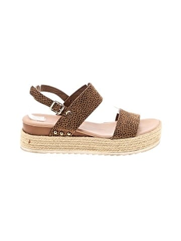 X-Appeal Wedges (view 1)