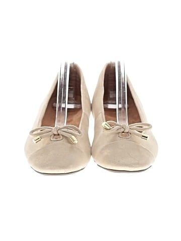 Vionic Flats (view 2)