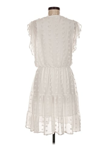 Betsey's Boutique Shop Casual Dress (view 2)