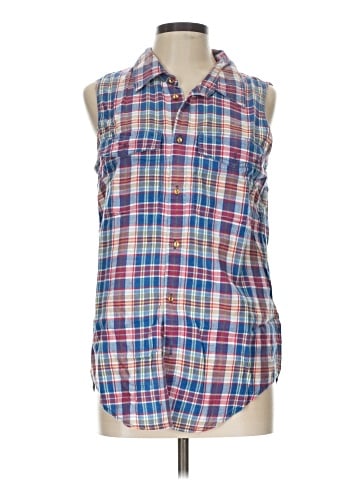 Lizwear by Liz Claiborne Sleeveless Button-Down Shirt (view 1)