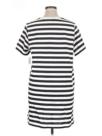 Old Navy Casual Dress (view 2)