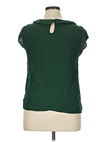 ModCloth Sleeveless Blouse (view 2)