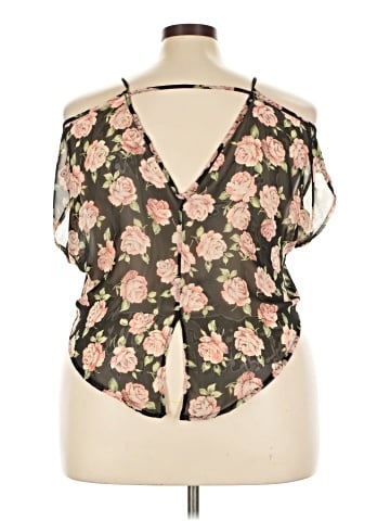 Hug Sleeveless Blouse (view 2)